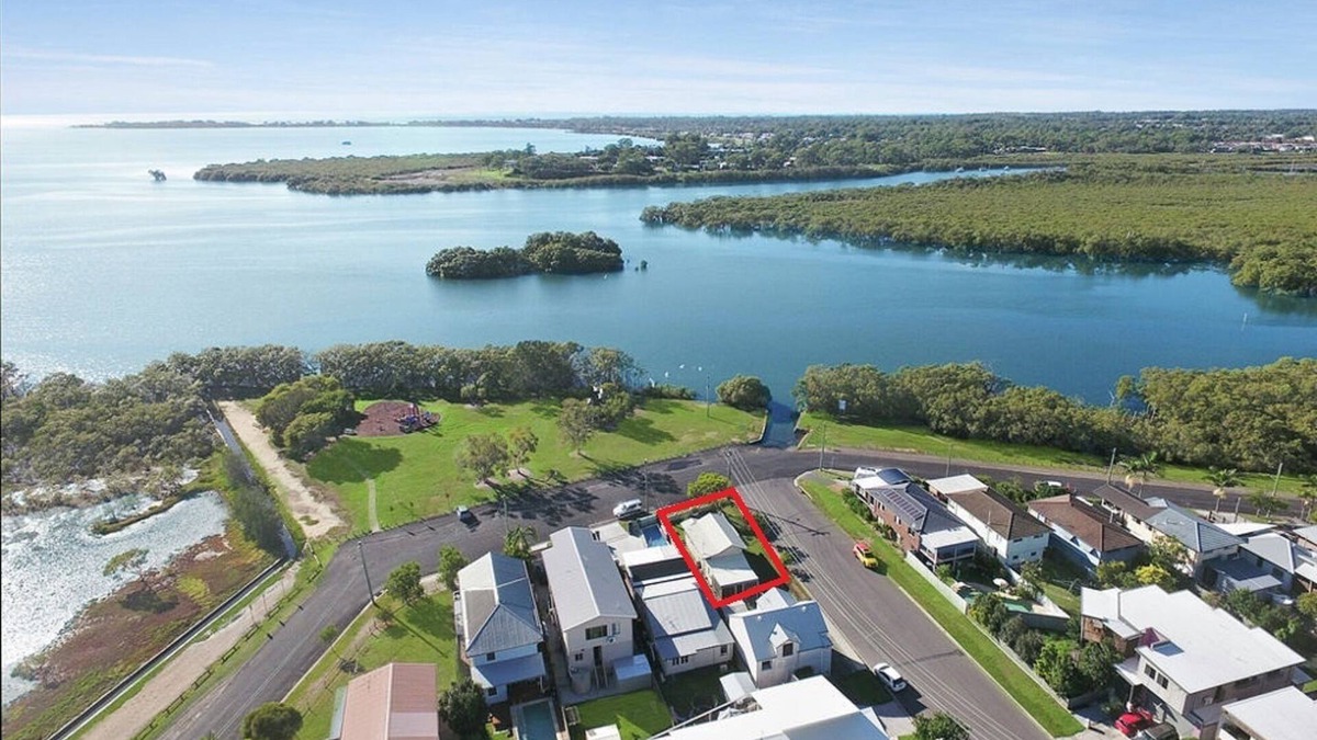 Lota House | Enjoy the waterfront and outdoor activities while staying at our place!