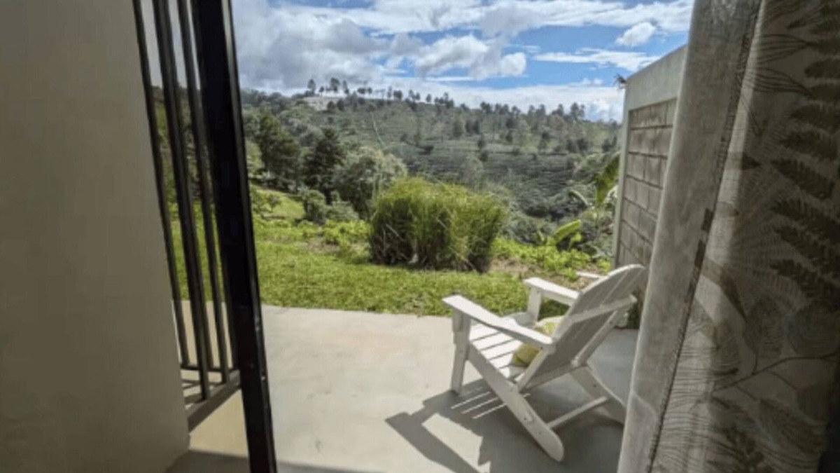 Roble House | Enjoy views and serenity in the coffee-filled mountains of Poas, Costa Rica.