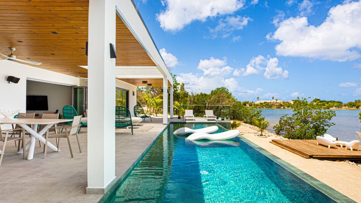 Les Terres Basses Villa | Enjoy Villa - BRAND NEW VILLA - New Pickleball court! Discounted Price!