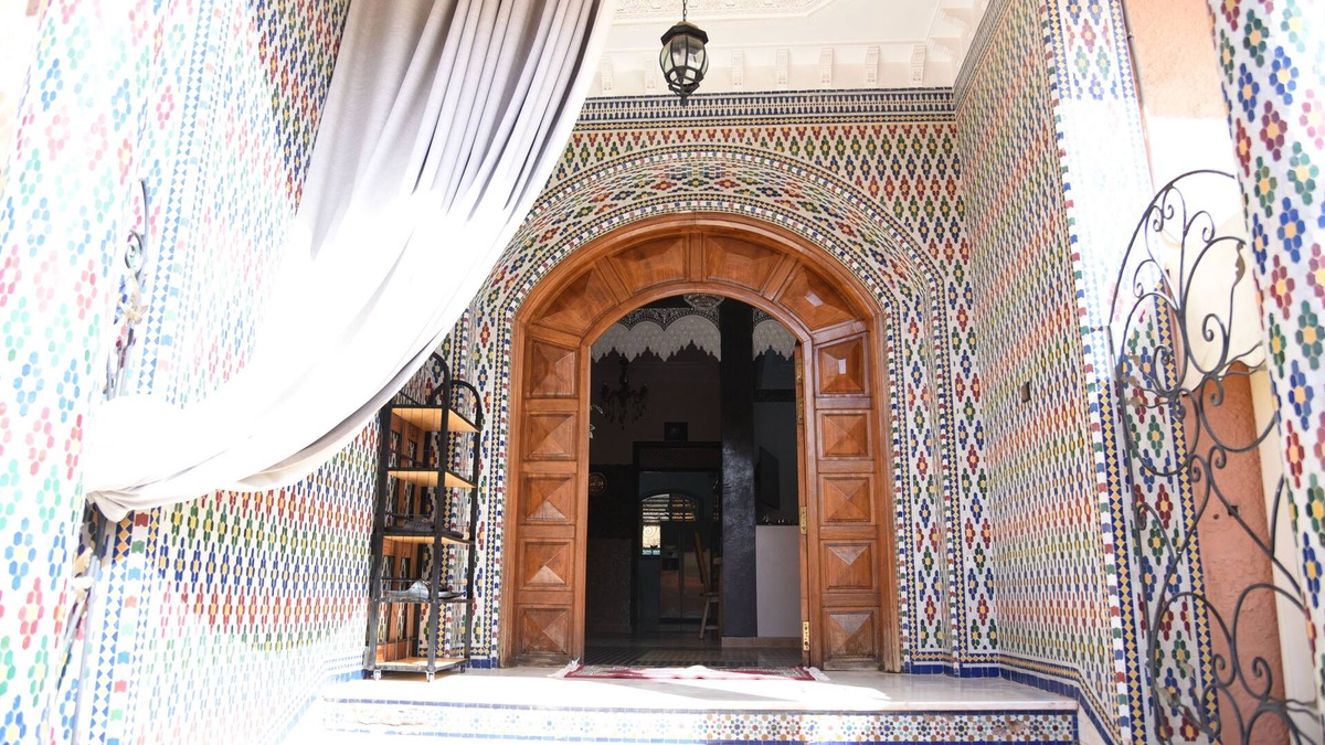 Daoudiate House | Enjoy with your family this fabulous Art appartement that offer good moments n
