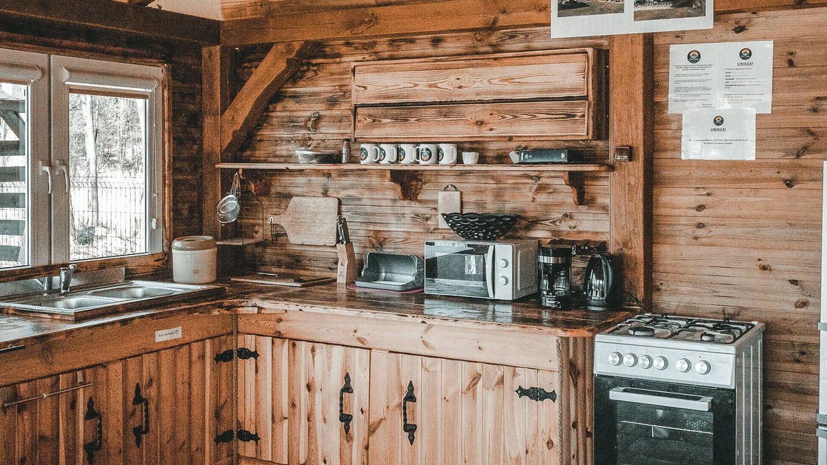 gmina Zakrzewo House | Enjoy your nature vacation on the lakeside of this cozy vacation home!