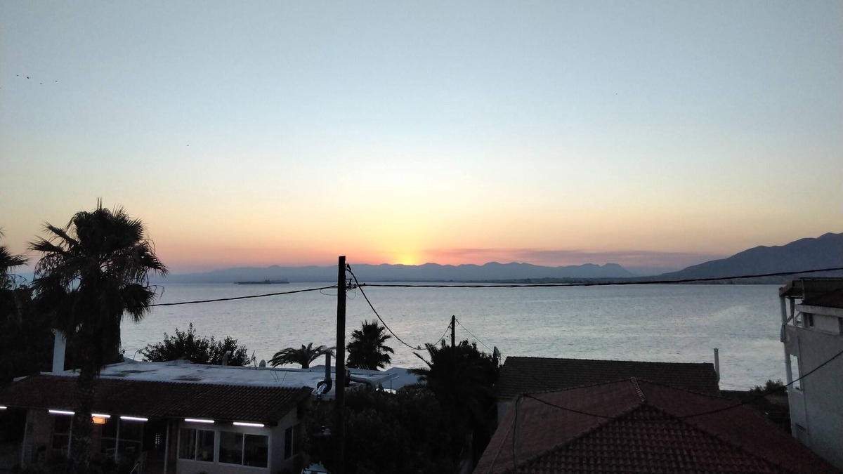 Mikri Mantineia Apartment | Enjoy your staying by the sea, apartment Evmaria