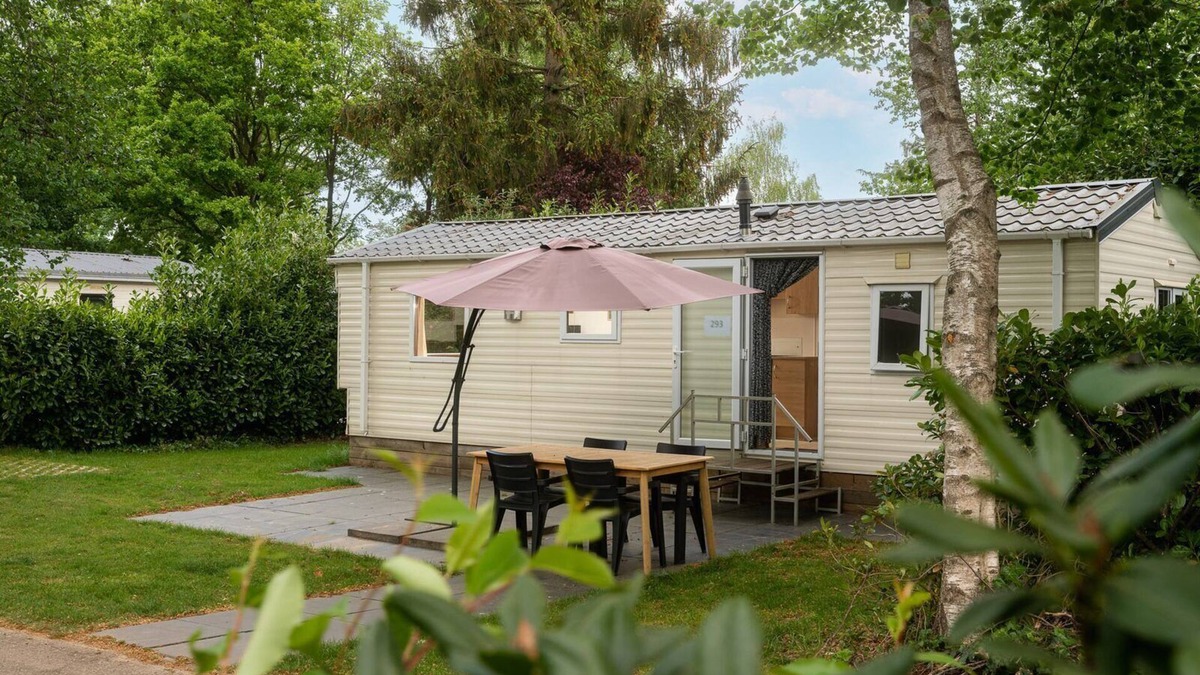 Rijssen Cabin | Enjoy your vacation in this Simple home for 4 people.