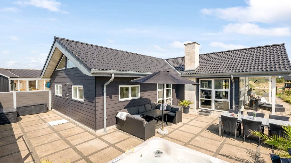 Bjerregaard House | "Ennie" - from the sea by Interhome
