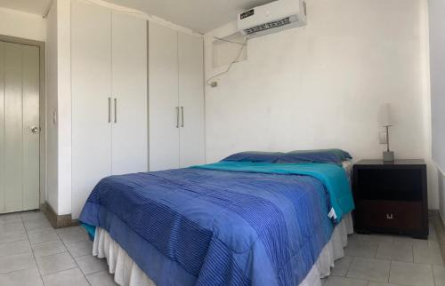 Samborondon House | Enrique guest room