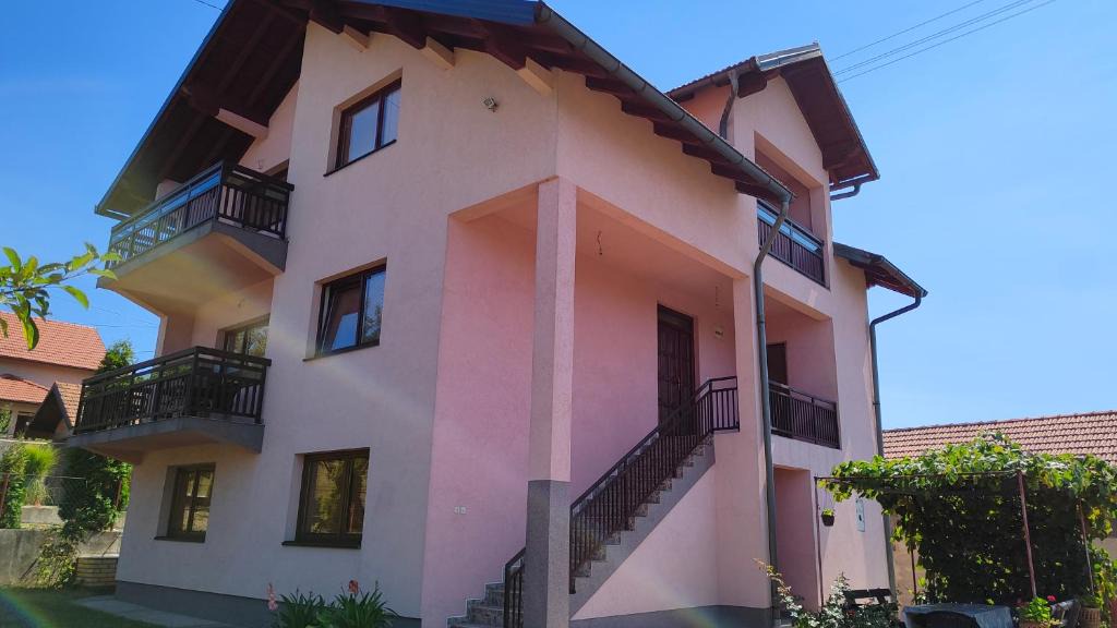 Zivinice Apartment | ENSA Apartments