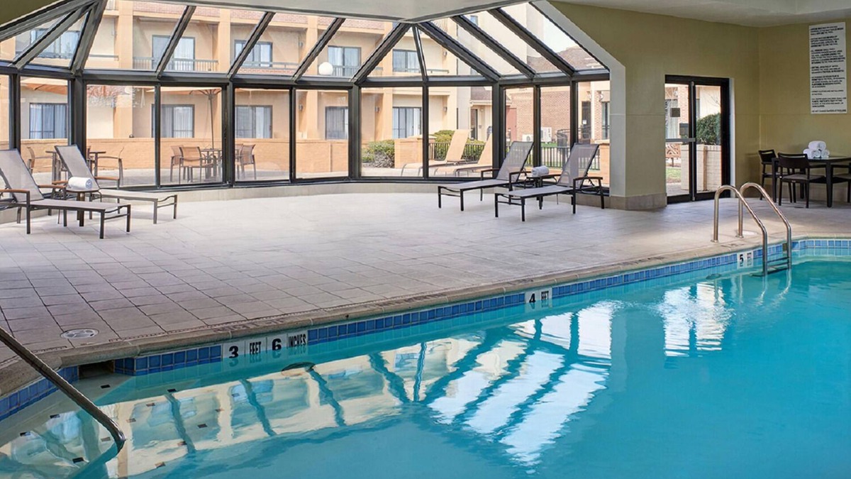 Indianapolis Hotel | Ensuring a Very Comfortable & Memorable Stay! Near Bumblebee Ruins