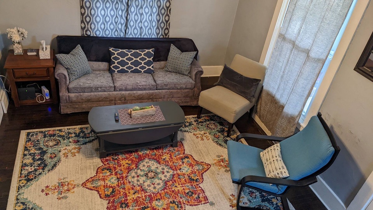 Trenton House | Entire 2 Bedroom, 1.5 bath Home in Trenton
