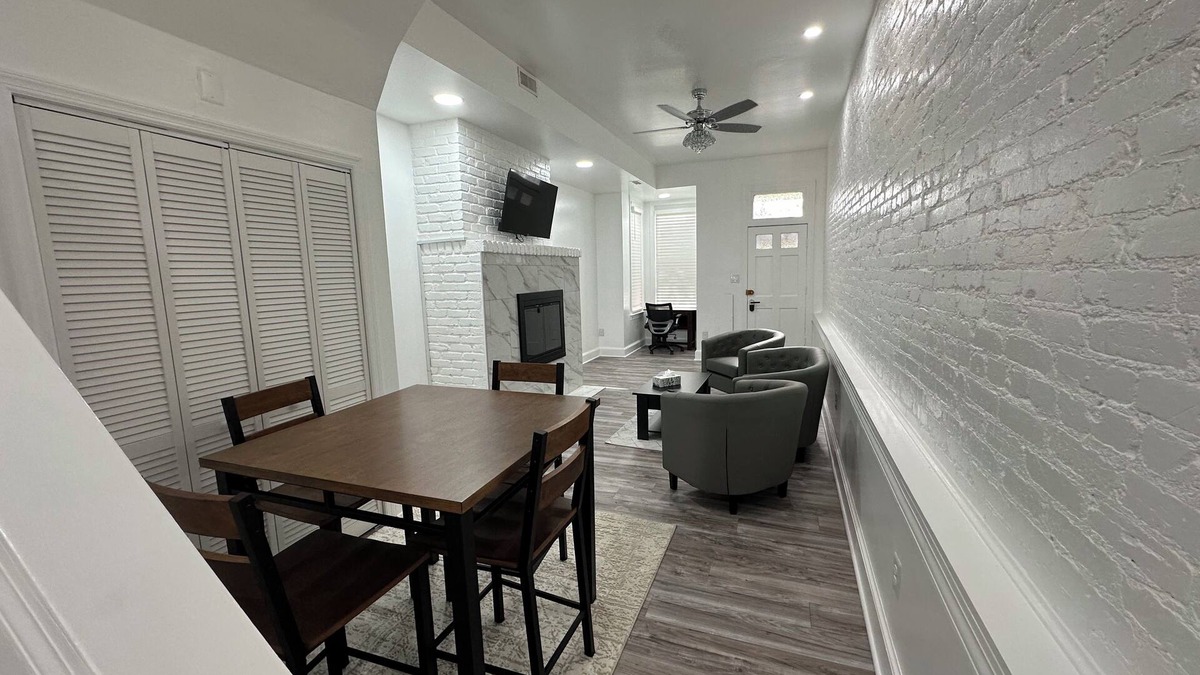 Mount Vernon Square House | Entire 2 Bedroom House in NW DC