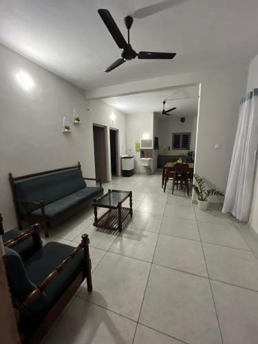Kumbalam Apartment | Entire 2 Bhk Apartment