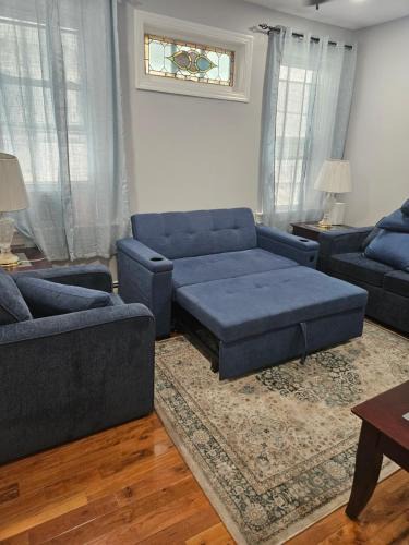 Greenville Apartment | Entire 3 bedrooms Apt,10sleepers ,15 mins to NYC