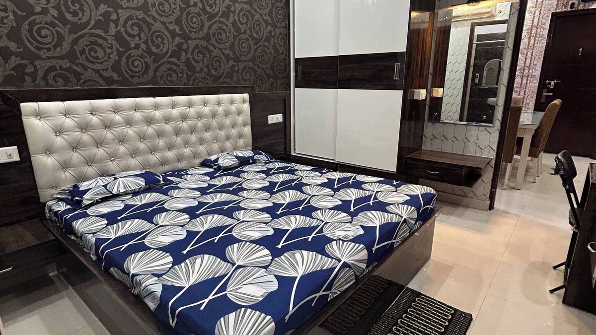 Zirakpur Apartment | Entire 3bhk Luxury Flat in Zirakpur-Panchkula-Chandigarh-Mohali, Punjab, India