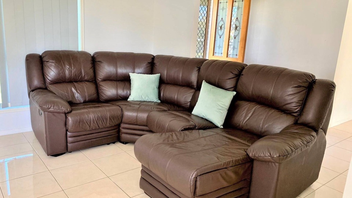 Kin Kora House | Entire 4 Bedroom House close to City and Airport -Wicks