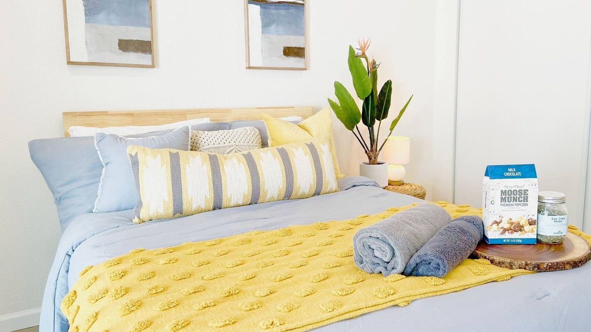 Benicia House | Entire 4 Bedroom Oceanview House Minutes to Napa and SF