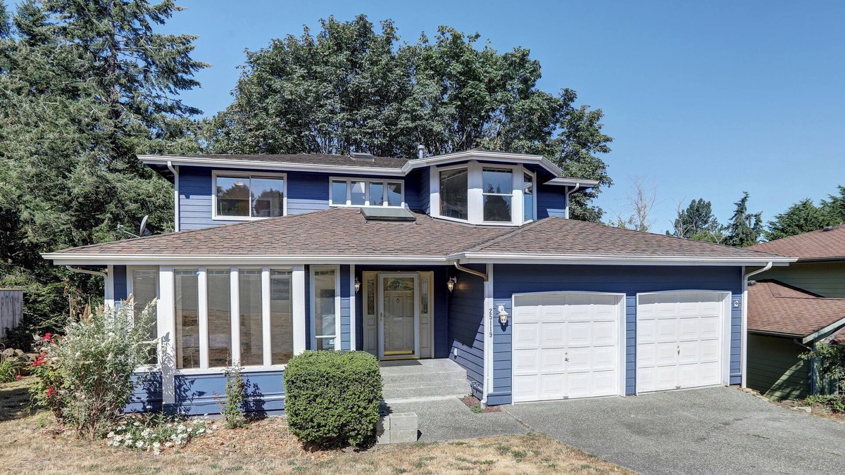 Des Moines House | Entire 5bd home in Des Moines Close Redondo Beach Park