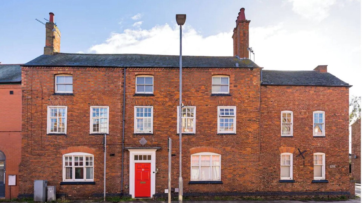 Syston Apartment | Entire apartment - Syston The Carpenters Loft
