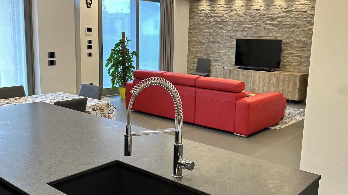 Pescantina House | Entire Apartment at the foot of Valpolicella!