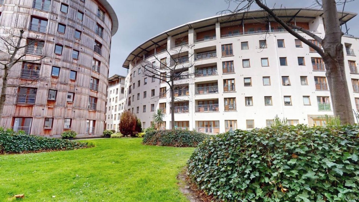 North Wall House | Entire Apartment in Heart of Dublin