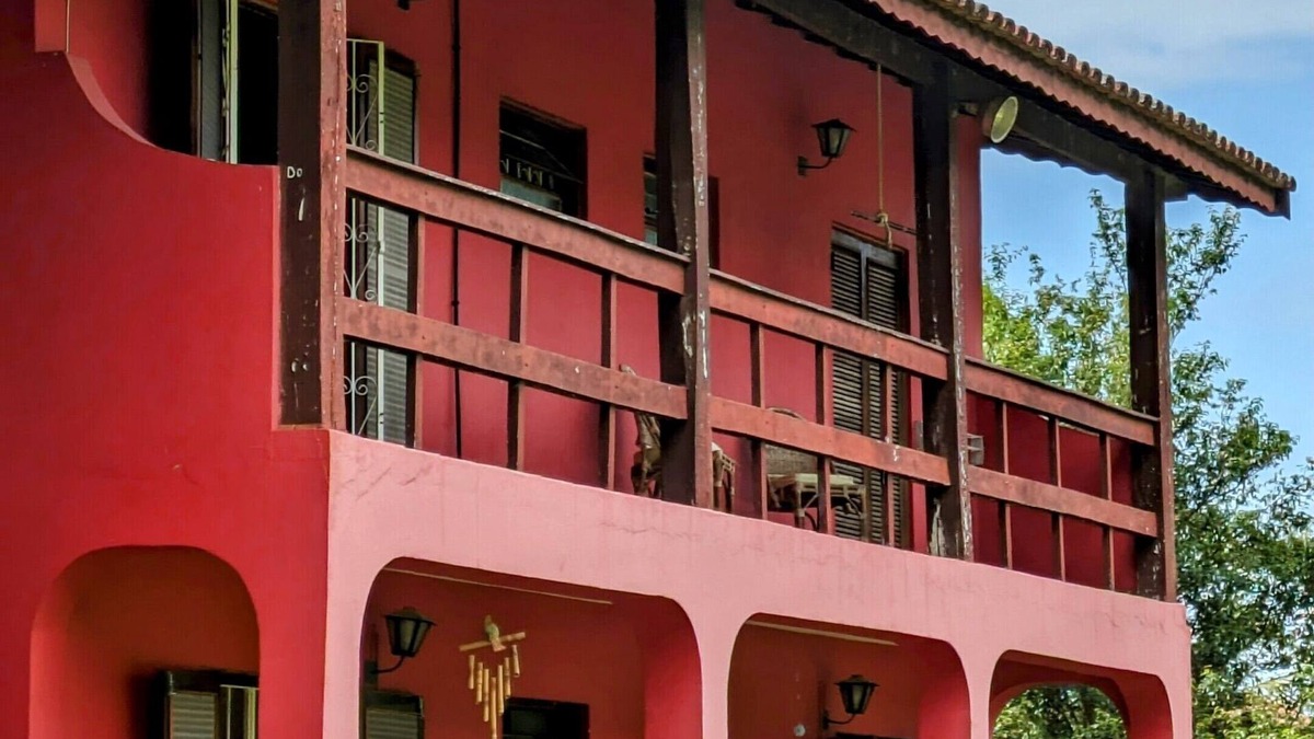 Pereque Apartment | Entire apartment in Ilhabela - comfort for families and friends, accepts pets.