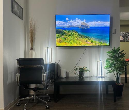 Beltline Apartment | Entire Apartment Prime Downtown location Free underground Parking