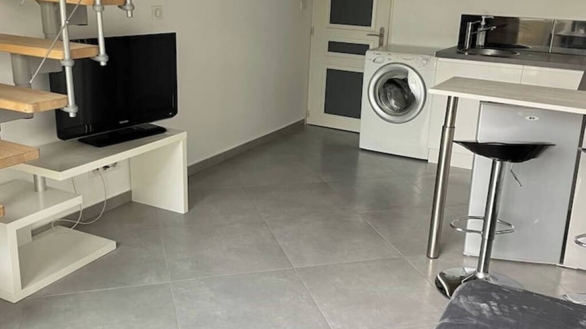 Junas Apartment | Entire apartment with private terrace