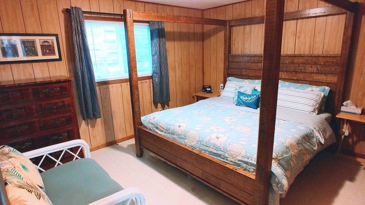 Cornell Apartment | Entire Apt * Blue Bridge * Brunet Island State Park * Ice Age Trail *
