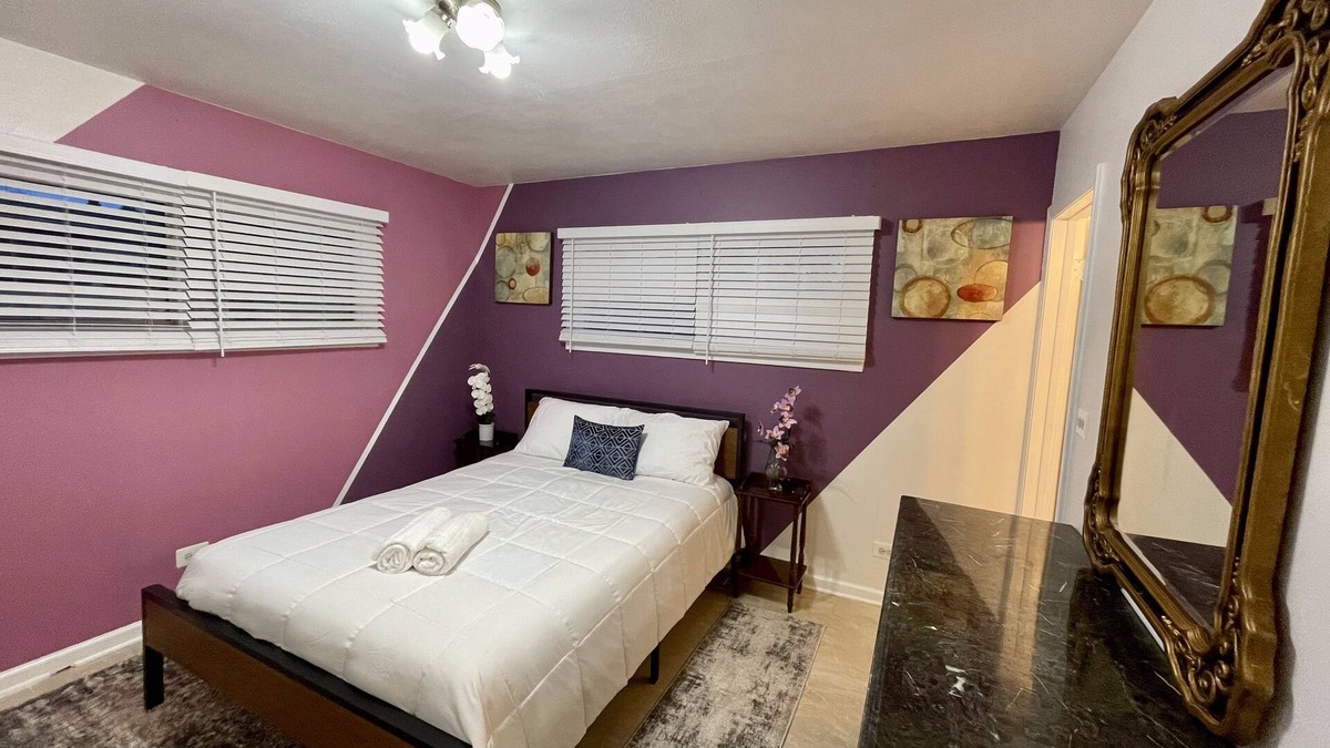 Wheeling House | Entire Beautiful Wheeling Home!