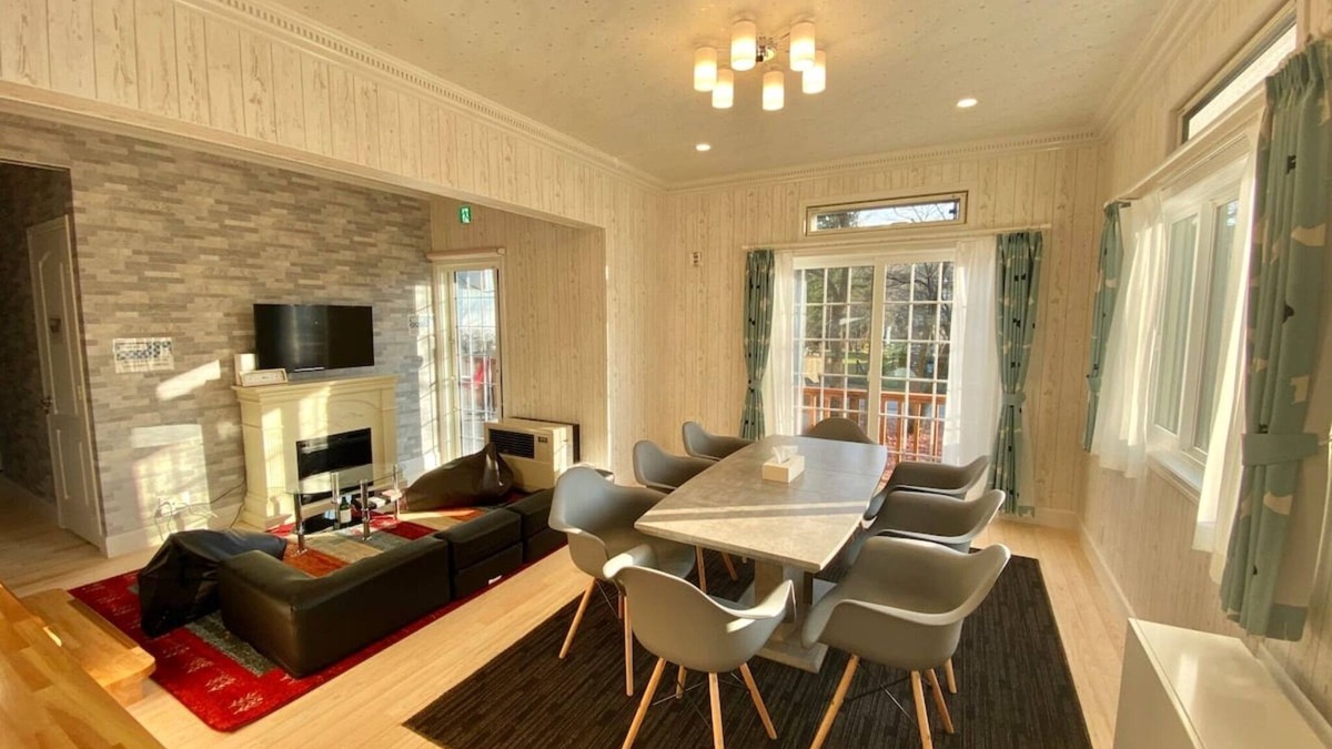 Karuizawa House | Entire building reserved Newly built American house within walking distance of Karuizawa Shopping /Kitasaku-gun Nagano
