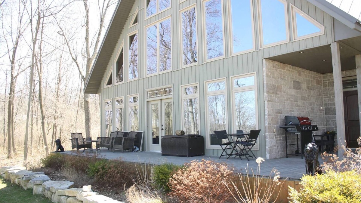 Howe Island Ski Chalet | Entire chalet in Gananoque, Canada