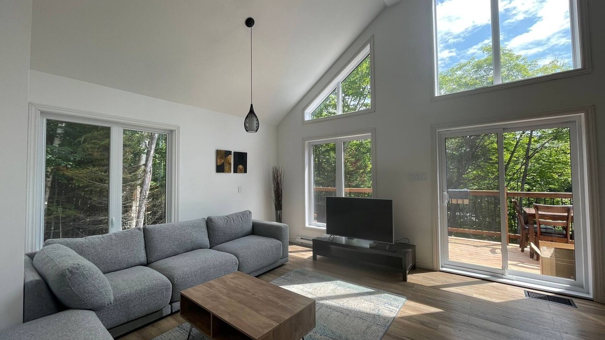 Entrelacs Ski Chalet | Entire chalet with Spa near lake