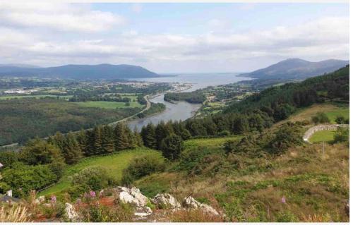 Dundalk House | Entire Cottage The Nest, Omeath near Carlingford