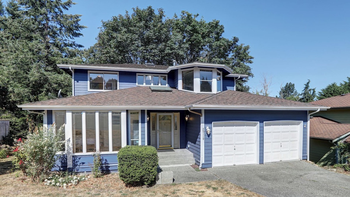 Des Moines House | Entire cozy 5bd home in Des Moines WA near the Redondo beach and Saltwater park!