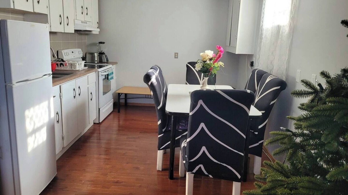 Calgary House | Entire Cozy Basement Suite