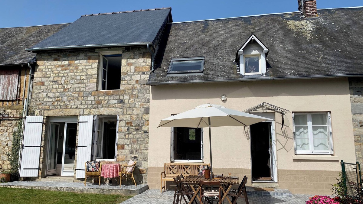 Barenton Other | Entire farmhouse stay great for families and groups of friends.