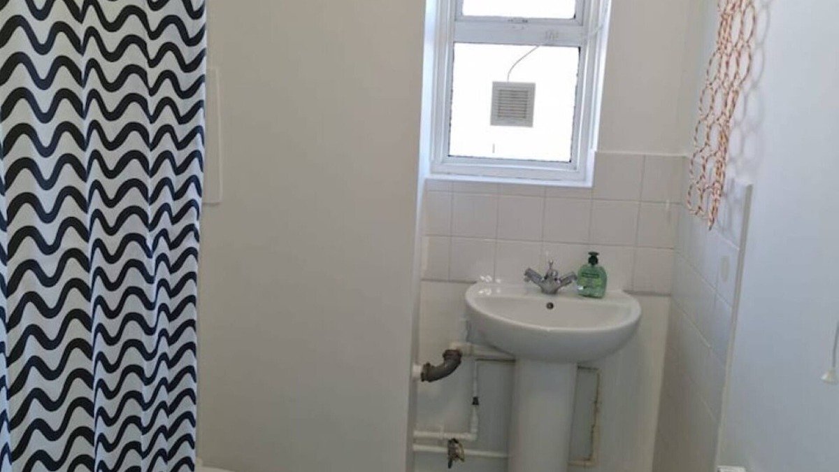 Shadwell Apartment | Entire flat in city of London E1
