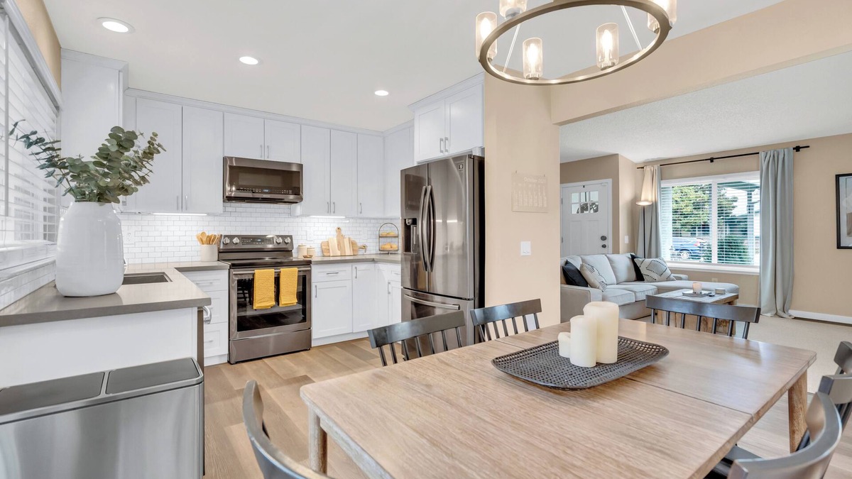 South Natomas House | Entire Home 4 miles to Downtown & close to Airport