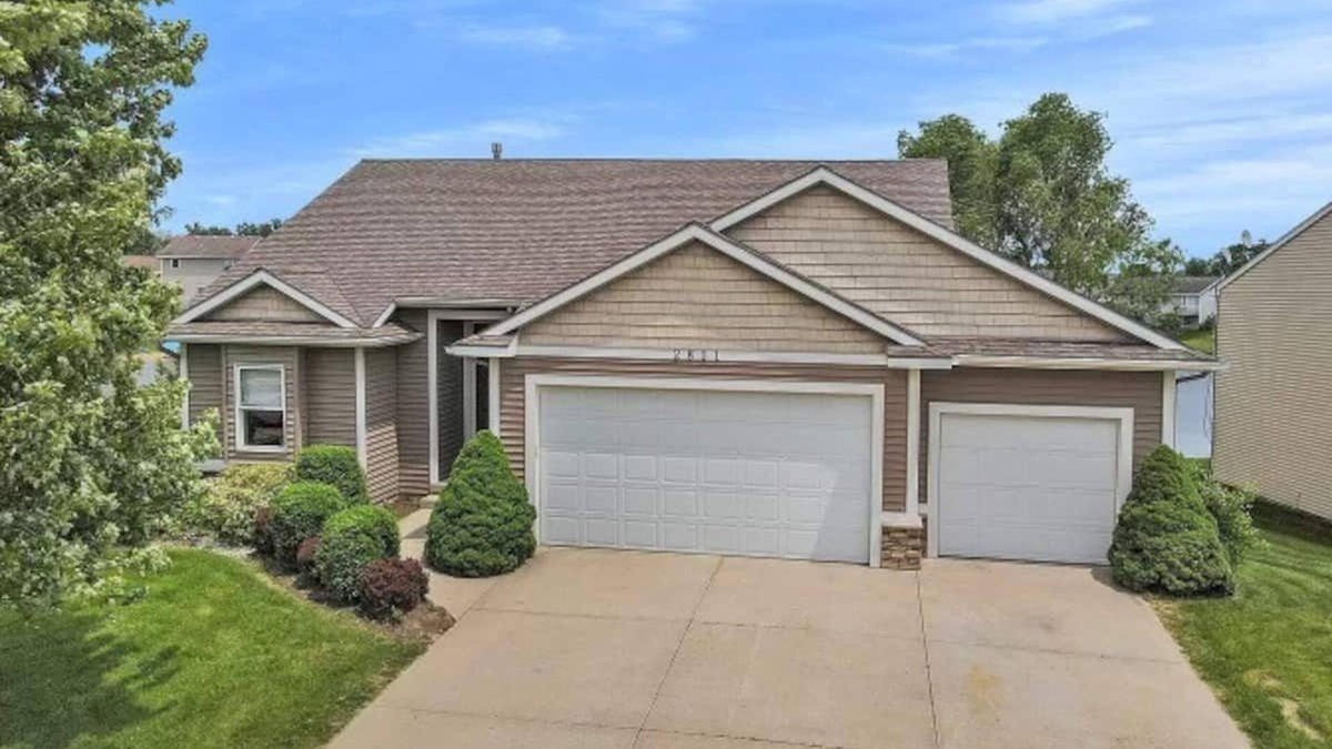 Holland House | Entire Home 4bed 3.5bath in Holland, Michigan