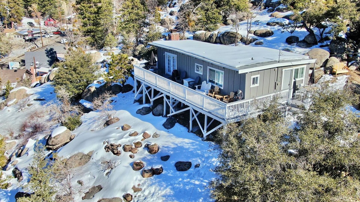 Arrowbear Lake House | Entire Home between Big Bear and Arrowhead Lake in Arrowbear on top of a hill.