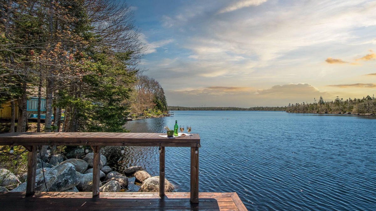 Halifax County Cottage | Entire home - Cozy lake home with private dock. Pet 🐶 friendly - with hot tub