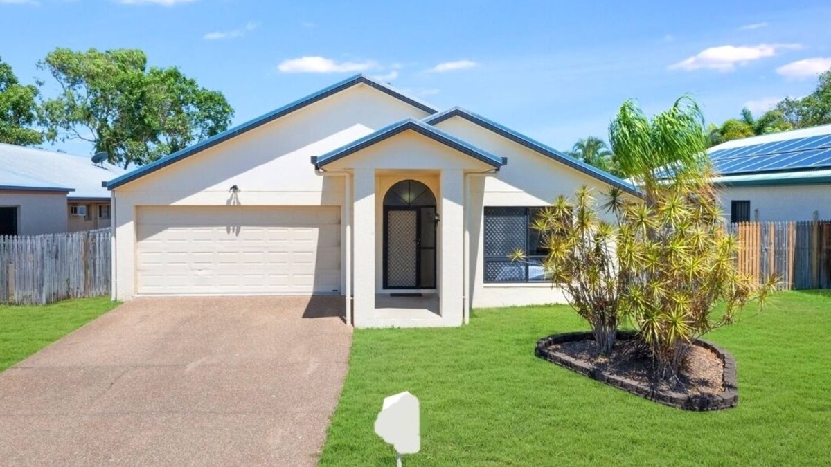 Annandale House | Entire Home in Townsville
