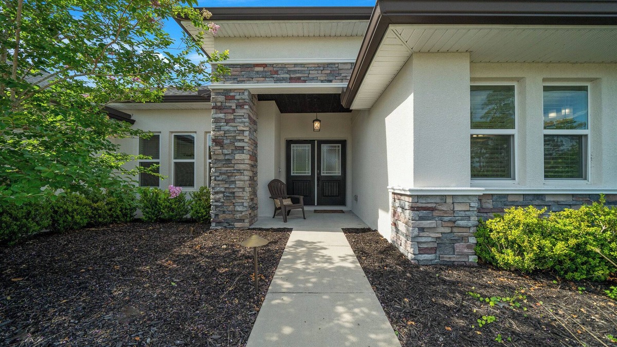 Spring Hill House | Entire Home Just 3 Minutes to Weeki Wachee Springs & Hospital