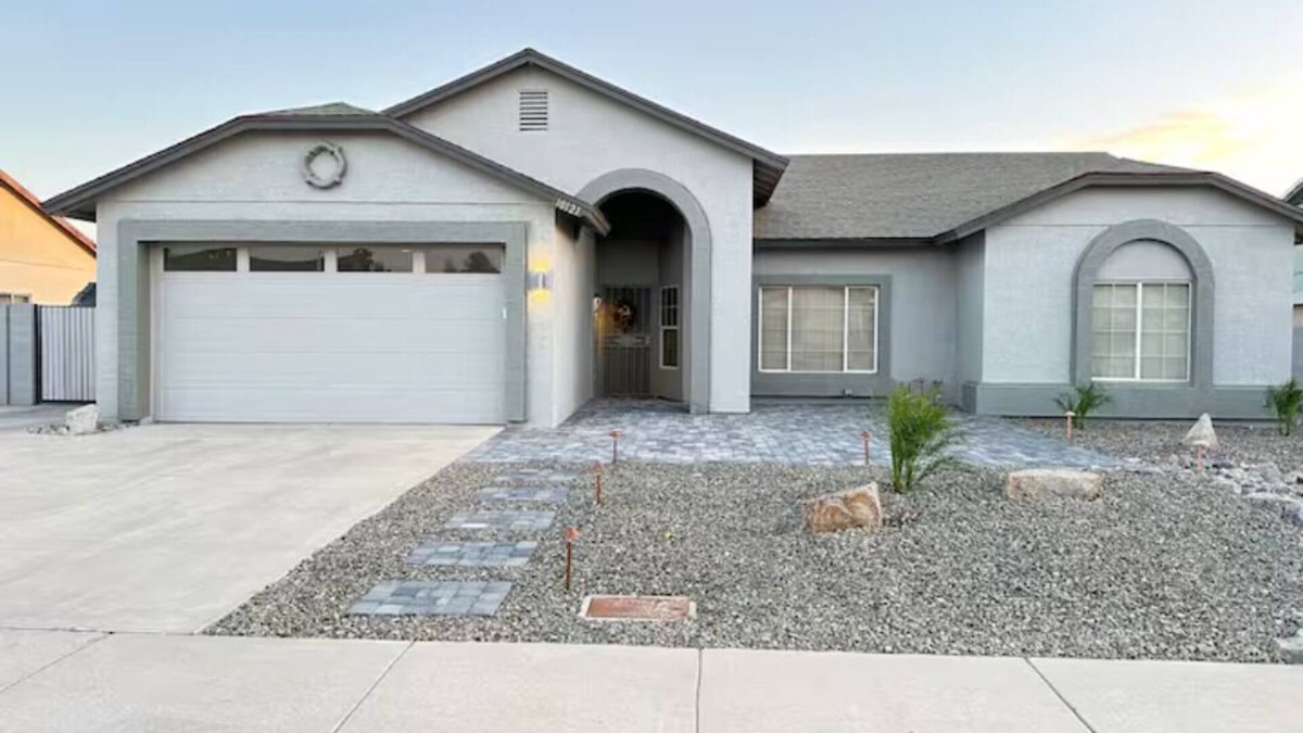 Larissa House | Entire Home near Stadium