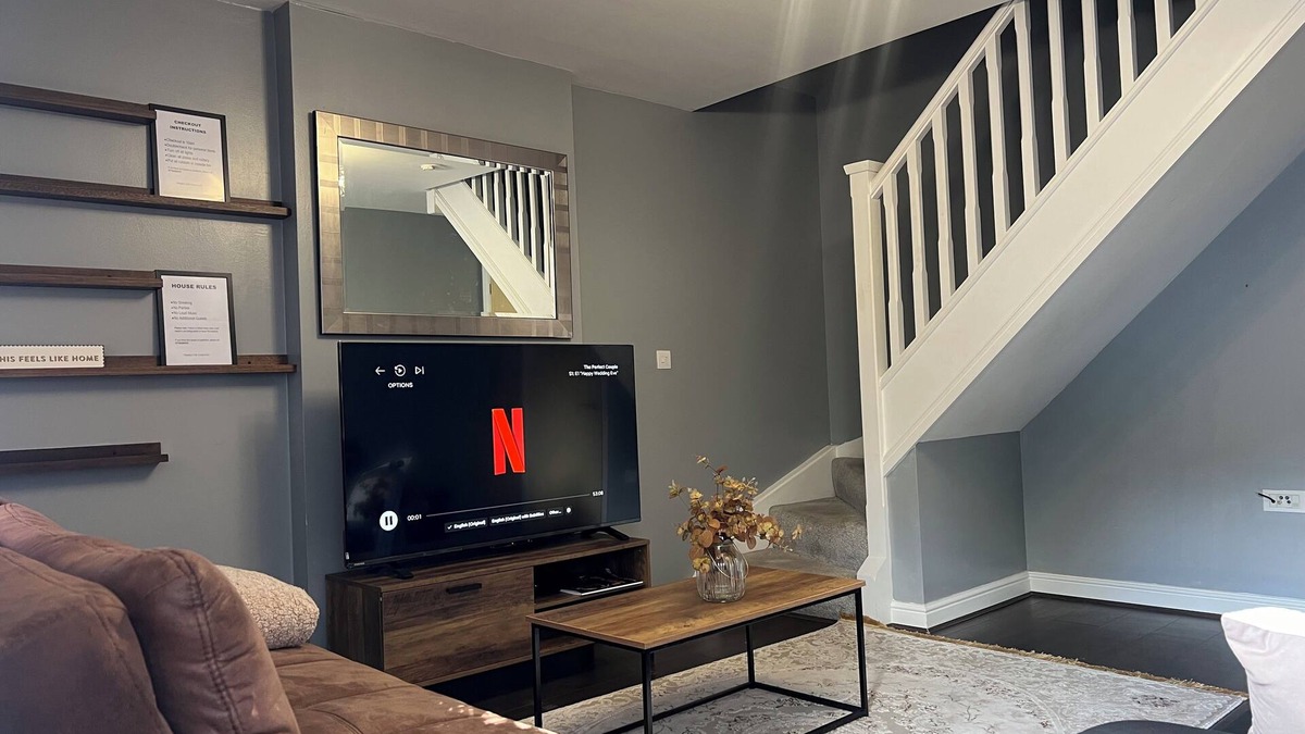 Manchester House | Entire Home With Private Parking
