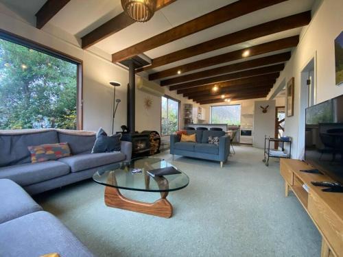 Albert Town House | Entire house and garden - River Retreat