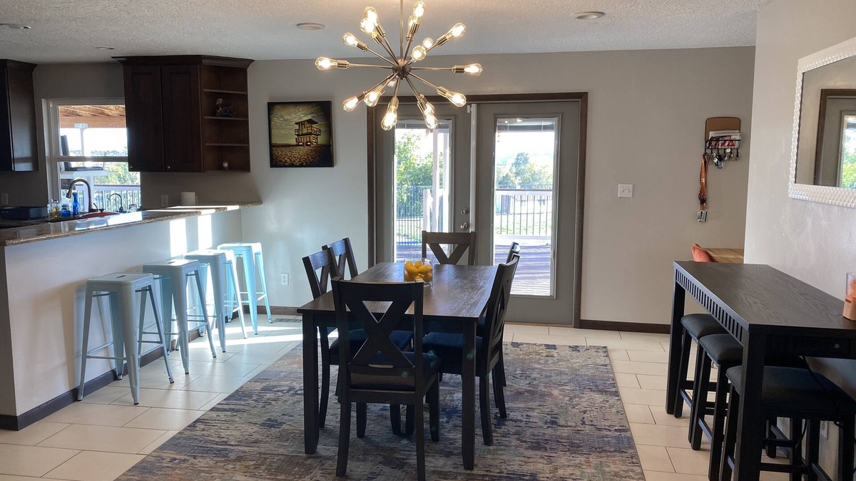 Farmington House | ENTIRE HOUSE CLOSE TO EVERYTHING! BEAUTIFUL VIEWS!