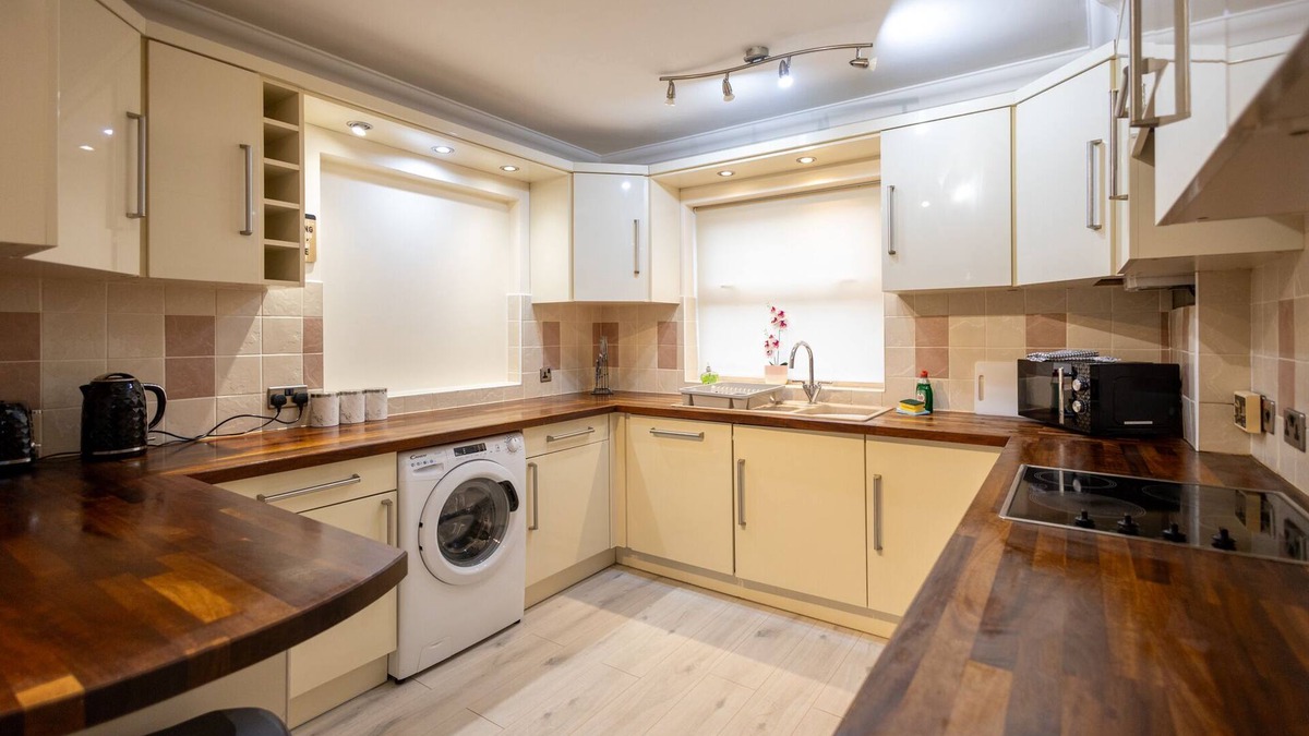 Colchester House | Entire House in Colchester - Bailey