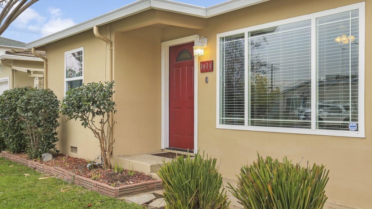 Lodi House | Entire House on Robert St Close to Lodi Lake
