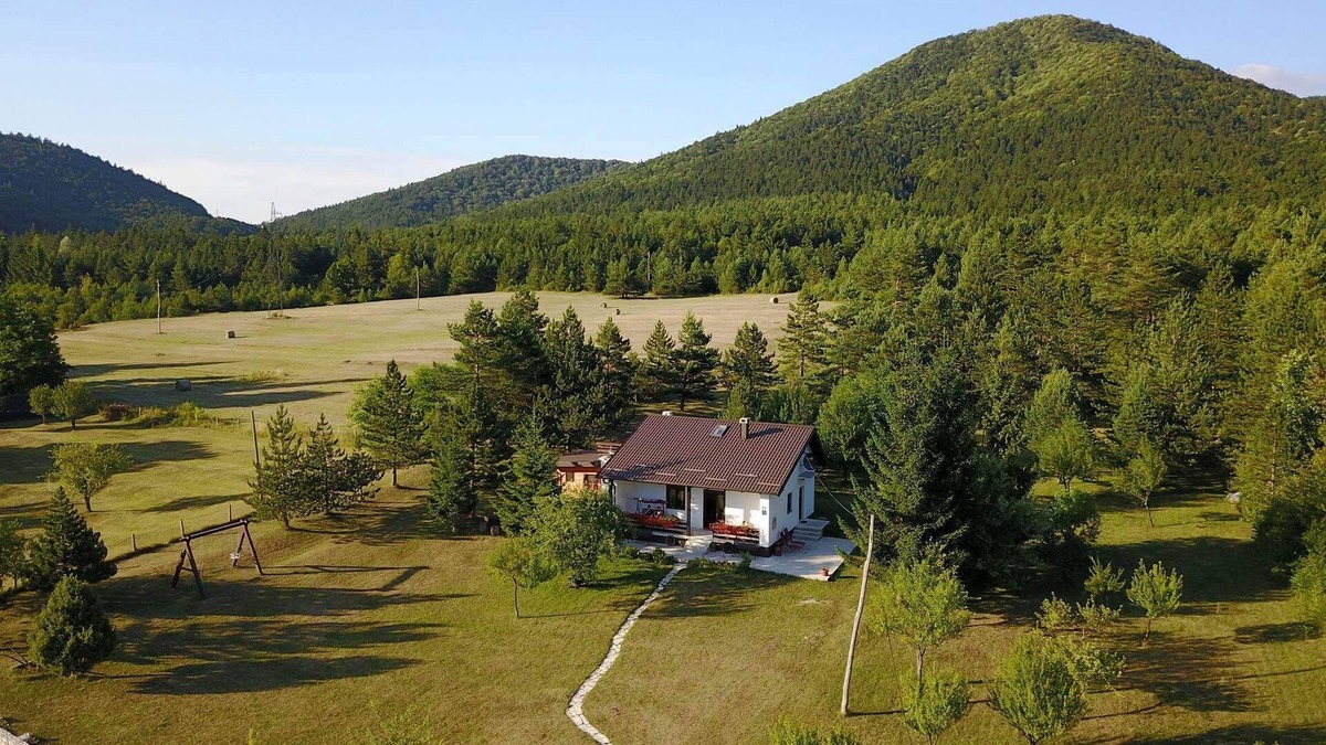 Rudanovac House | Entire House with Hot Tub Just For You - Plitvice Lakes
