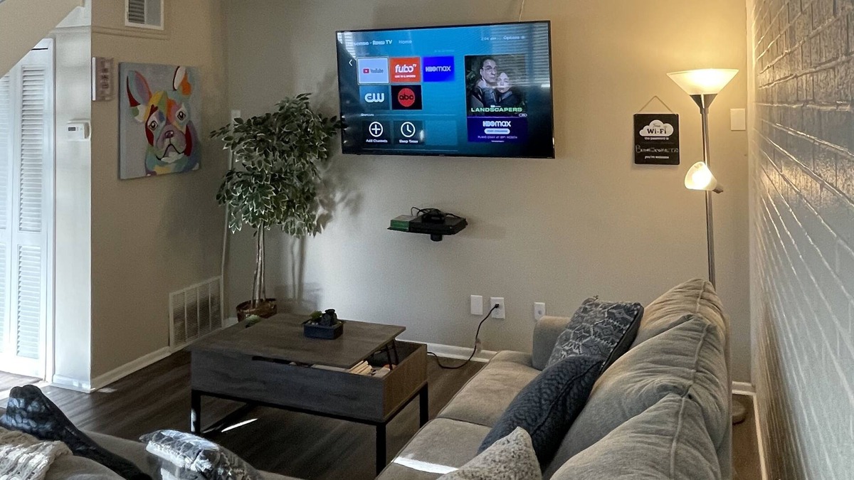 Mayfield Heights Condo | Entire lovely 2 bedroom loft with indoor fireplace