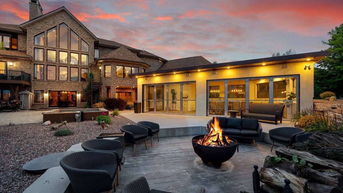 Newton House | Entire mansion with indoor pool! Perfect for hosting groups. On Lake Michigan